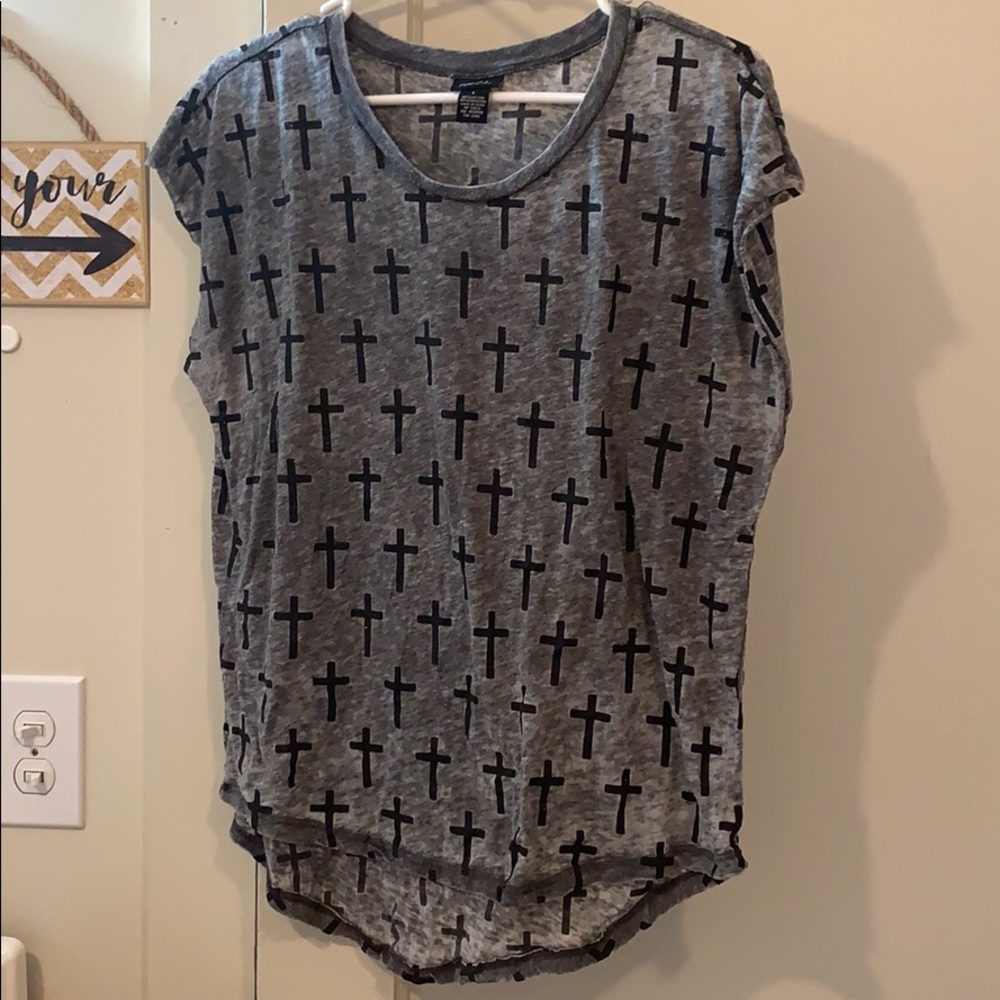 Short sleeve crossed tee